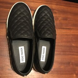 Brand New! Steve Madden quilt top slip ons.